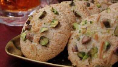 مواد لازم و آموزش قرابیه بادام خانگی (مرحله به مرحله)