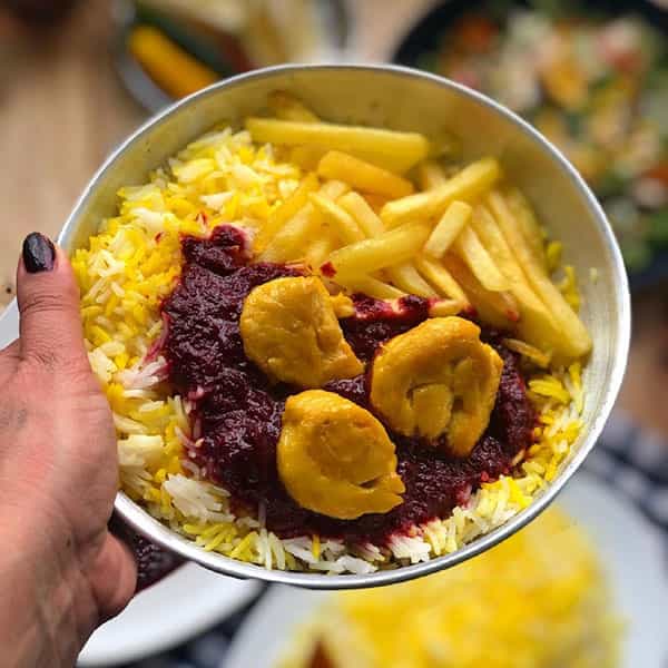 مواد لازم و آموزش مرغ حلزونی با سس آلبالو برای 2 یا 4 یا 6 نفر | تناسب ساده مواد لازم و آموزش مرغ حلزونی با سس آلبالو برای 2 یا 4 یا 6 نفر | تناسب ساده