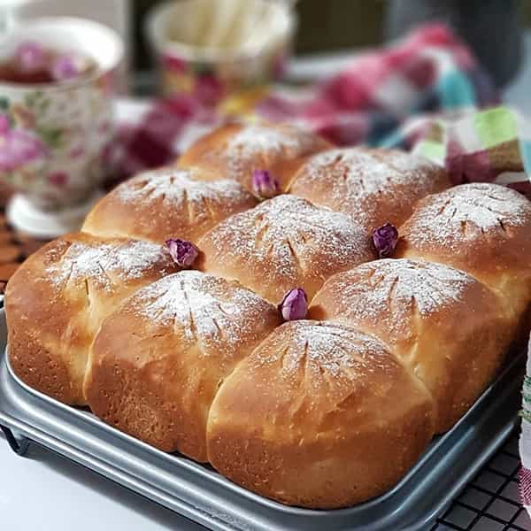 مواد لازم و آموزش نان شیر صبحانه خانگی (مرحله به مرحله) مواد لازم و آموزش نان شیر صبحانه خانگی (مرحله به مرحله)