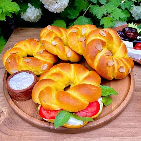 مواد لازم و آموزش نان شیرمال باقلوایی خانگی (مرحله به مرحله) مواد لازم و آموزش نان شیرمال باقلوایی خانگی (مرحله به مرحله)