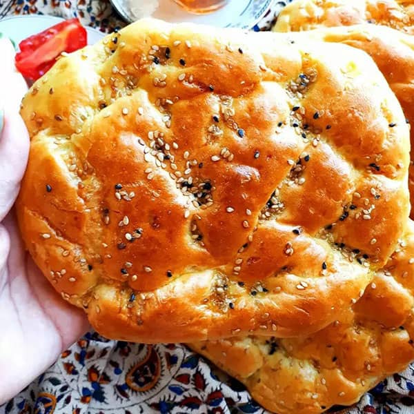 مواد لازم و آموزش نان محلی برای 2 یا 4 یا 6 نفر | تناسب ساده