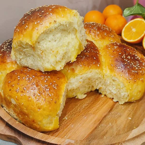 مواد لازم و آموزش نان پرتقالی خانگی (مرحله به مرحله) مواد لازم و آموزش نان پرتقالی خانگی (مرحله به مرحله)