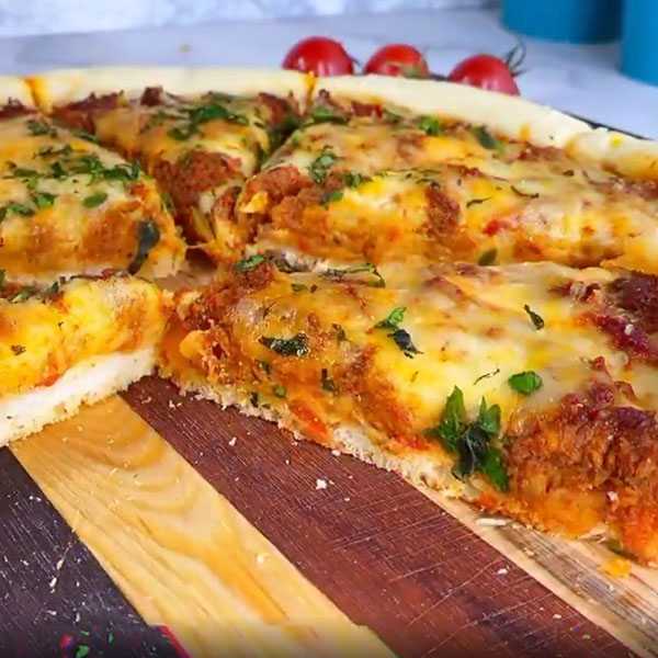 مواد لازم و آموزش پیتزا قارچ برای 2 یا 4 یا 6 نفر | تناسب ساده