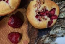 مواد لازم و آموزش کاپ کیک توت فرنگی خانگی (مرحله به مرحله)