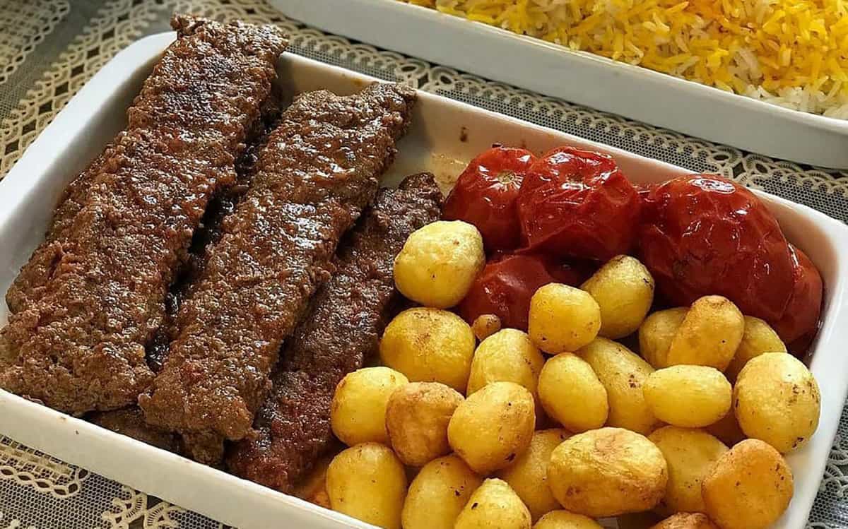 مواد لازم و آموزش کباب تابه ای با سیب زمینی برای 2 یا 4 یا 6 نفر | تناسب ساده