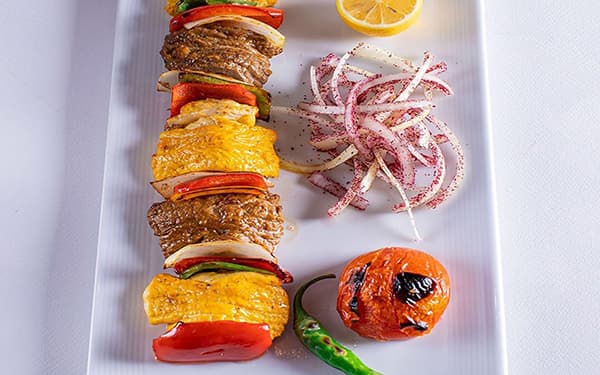 مواد لازم و آموزش کباب قفقازی خانگی (مرحله به مرحله) مواد لازم و آموزش کباب قفقازی خانگی (مرحله به مرحله)