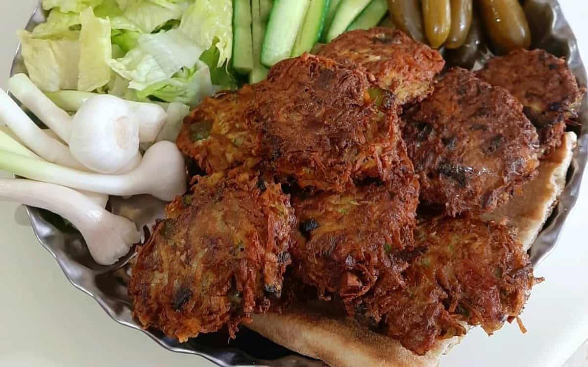 مواد لازم و آموزش کتلت سوسیس برای 2 یا 4 یا 6 نفر | تناسب ساده مواد لازم و آموزش کتلت سوسیس برای 2 یا 4 یا 6 نفر | تناسب ساده