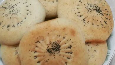 مواد لازم و آموزش کلوچه برنجی لاری خانگی (مرحله به مرحله)