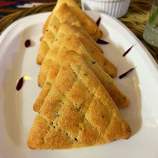 مواد لازم و آموزش کلوچه خرمایی سیستانی خانگی (مرحله به مرحله) مواد لازم و آموزش کلوچه خرمایی سیستانی خانگی (مرحله به مرحله)