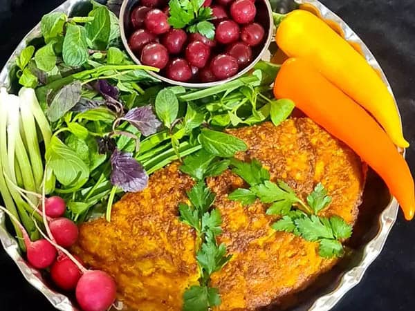 مواد لازم و آموزش کوکو کدو سبز با هویج و سیب زمینی برای 2 یا 4 یا 6 نفر | تناسب ساده