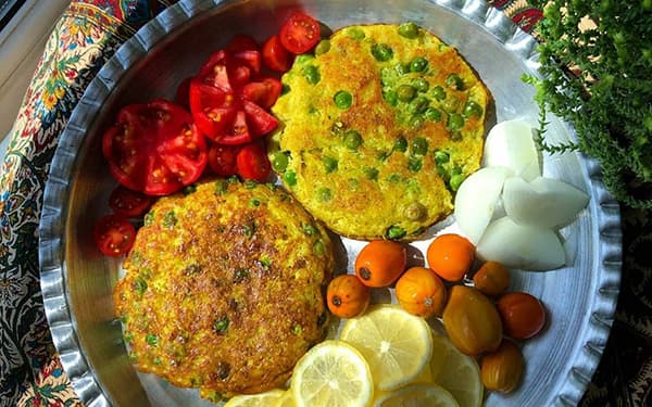 مواد لازم و آموزش کوکوی نخود فرنگی خانگی (مرحله به مرحله) مواد لازم و آموزش کوکوی نخود فرنگی خانگی (مرحله به مرحله)