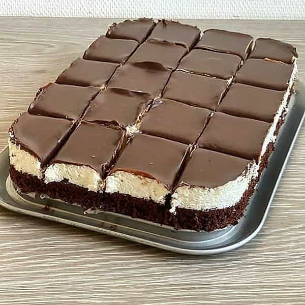 مواد لازم و آموزش کیک بونتی خانگی (مرحله به مرحله) مواد لازم و آموزش کیک بونتی خانگی (مرحله به مرحله)