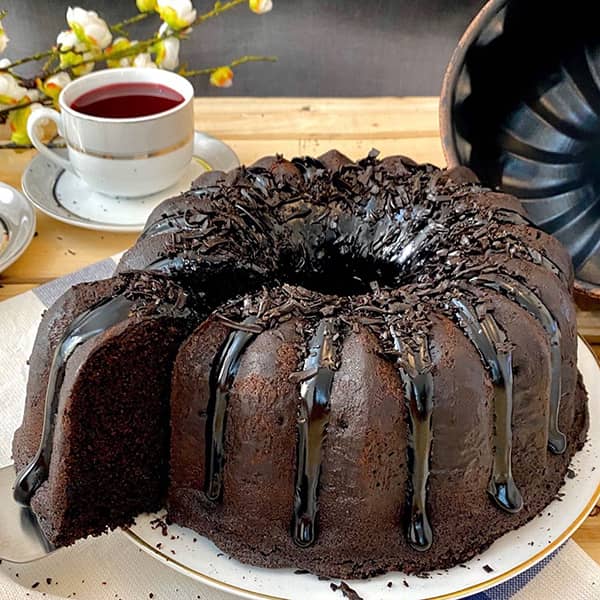 مواد لازم و آموزش کیک دبل چاکلت خانگی (مرحله به مرحله) مواد لازم و آموزش کیک دبل چاکلت خانگی (مرحله به مرحله)