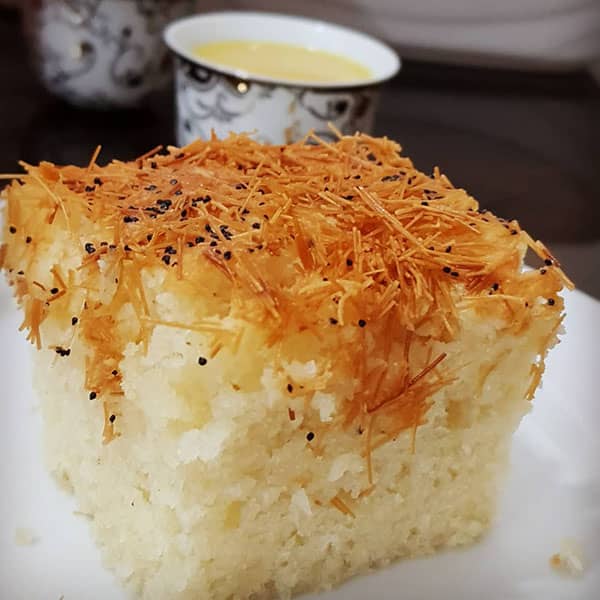 مواد لازم و آموزش کیک شعریه خانگی (مرحله به مرحله) مواد لازم و آموزش کیک شعریه خانگی (مرحله به مرحله)