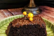 مواد لازم و آموزش کیک شکلاتی جادویی خانگی (مرحله به مرحله)