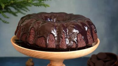مواد لازم و آموزش کیک شکلاتی یک تخم مرغی خانگی (مرحله به مرحله)