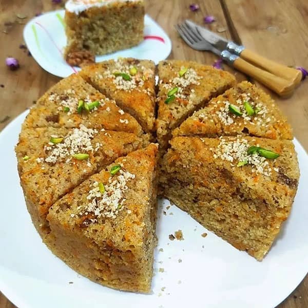 مواد لازم و آموزش کیک هویج بدون فر و همزن خانگی (مرحله به مرحله)