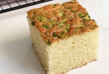 مواد لازم و آموزش کیک پسته خانگی (مرحله به مرحله)