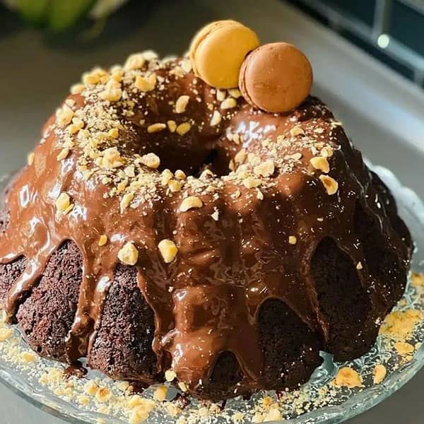 مواد لازم و آموزش کیک کاکائویی فندقی خانگی (مرحله به مرحله)