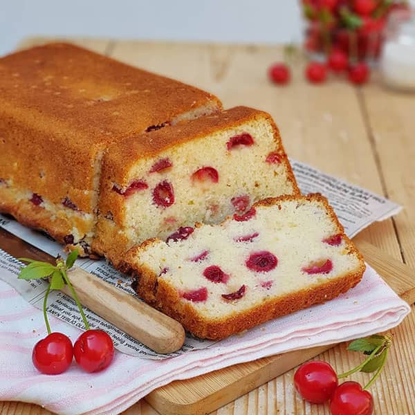 مواد لازم و آموزش کیک گیلاس خانگی (مرحله به مرحله) مواد لازم و آموزش کیک گیلاس خانگی (مرحله به مرحله)