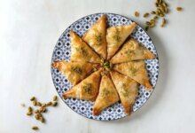 مواد لازم و دستور تهیه باقلوا شوبیت در منزل (مرحله به مرحله)