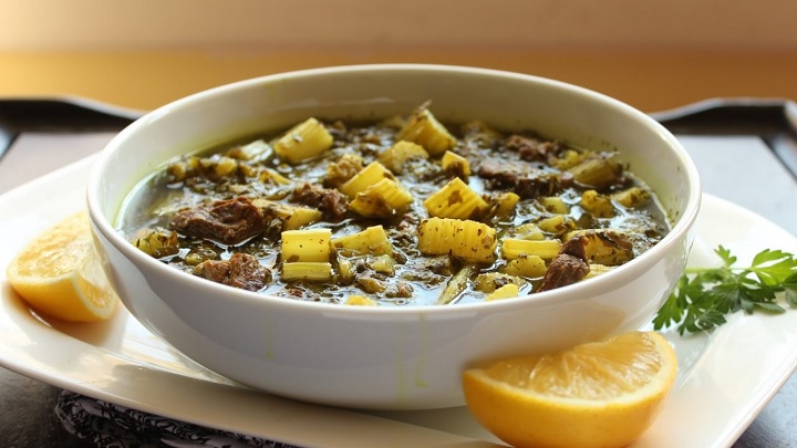 چرا خورشت کرفس تلخ شد؟ + راهکارهای از بین بردن تلخی