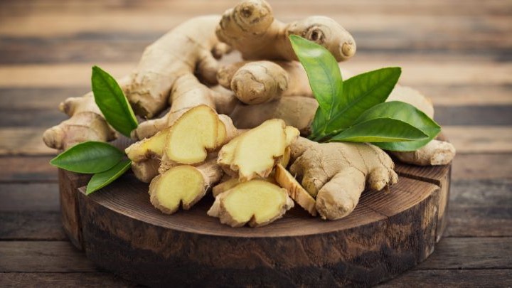 ۱۱ خاصیت باورنکردنی زنجبیل برای پوست سر و مو