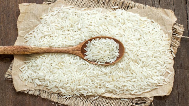 ۱۱ روش نگهداری برنج هاشمی؛ با حفظ عطر و طعم