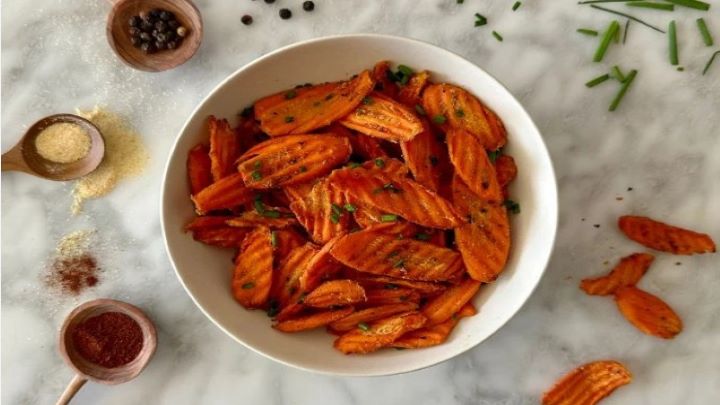 ۲ رسپی چیپس هویج خانگی+ نکات و فوت‌وفن ها