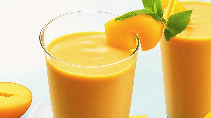 ۳ رسپی اسموتی زردآلو و انبه؛ خوشمزه و خواستنی در تابستان