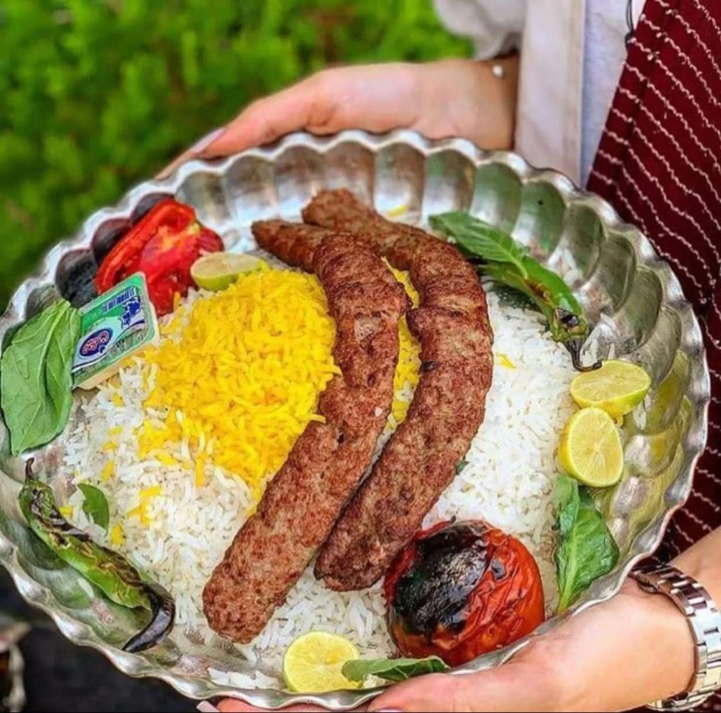 آدرس و تلفن بهترین سفره خانه سنتی در بیرجند