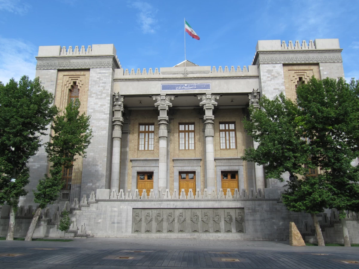 لیست وزارت امور خارجه در تهران + آدرس و تلفن