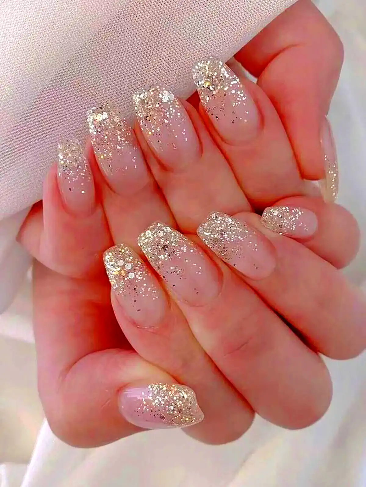 ایده دیزاین ناخن ساده و شاینی