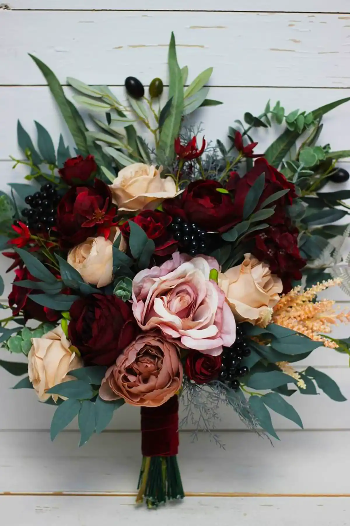 دسته گل ترکیبی عروس (جدیدترین مدل های ترند امسال ۱۴۰۴ - ۲۰۲۵) دسته گل ترکیبی عروس