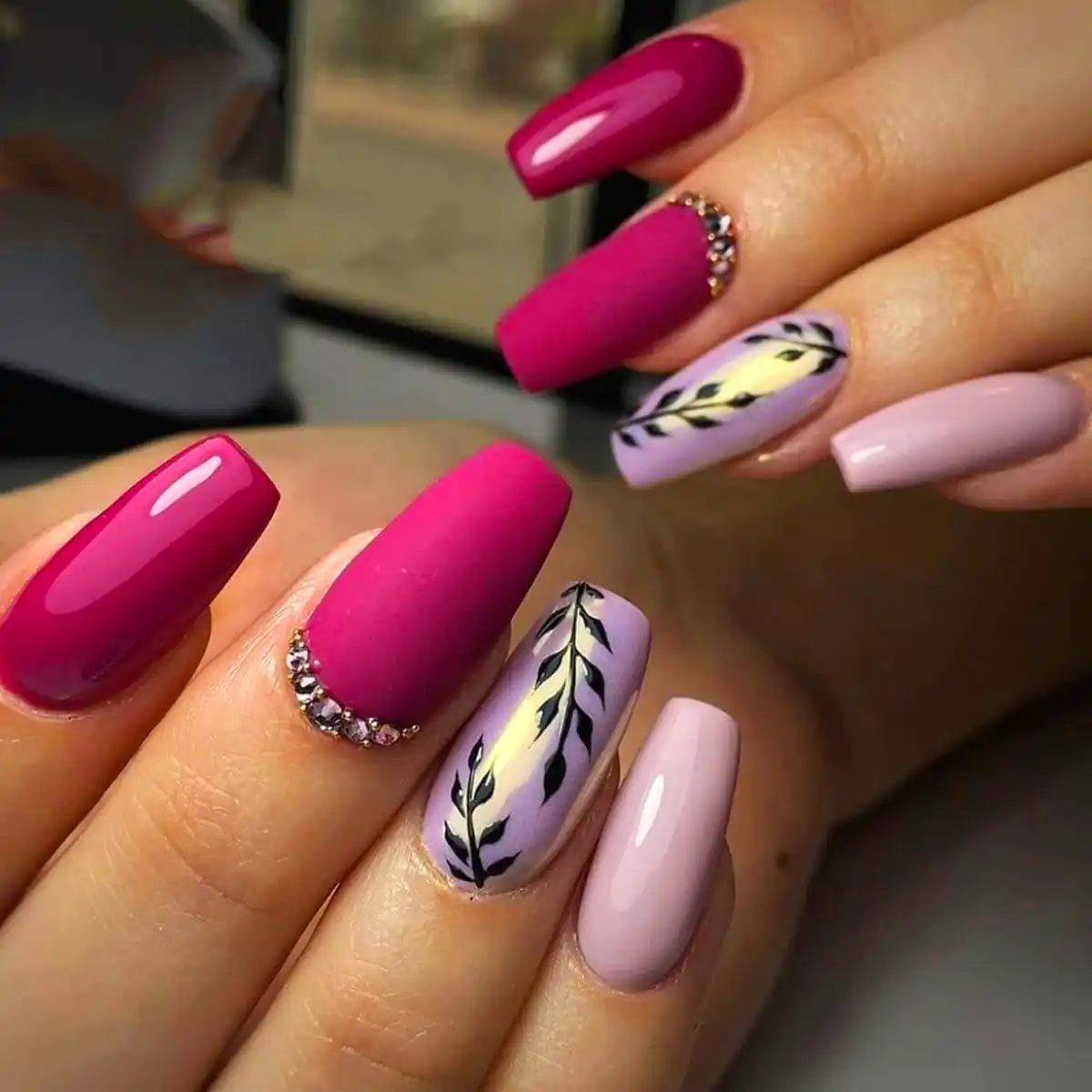 ایده طراحی شیک ناخن