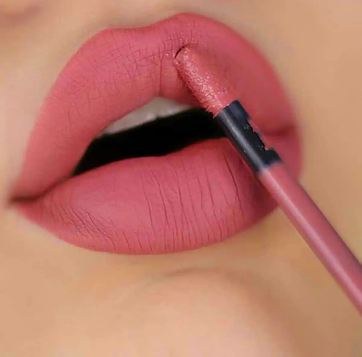 رژلب مایع مخملی