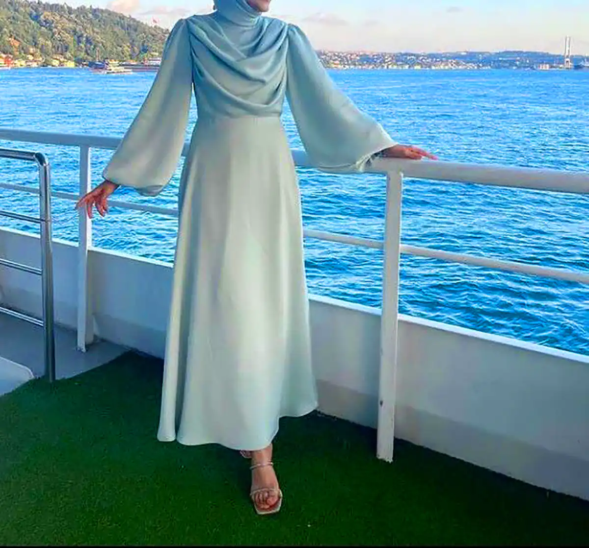 انتخاب پیراهن سفید نامزدی (جدیدترین مدل های ترند امسال ۱۴۰۴ - ۲۰۲۵) پیراهن سفید نامزدی