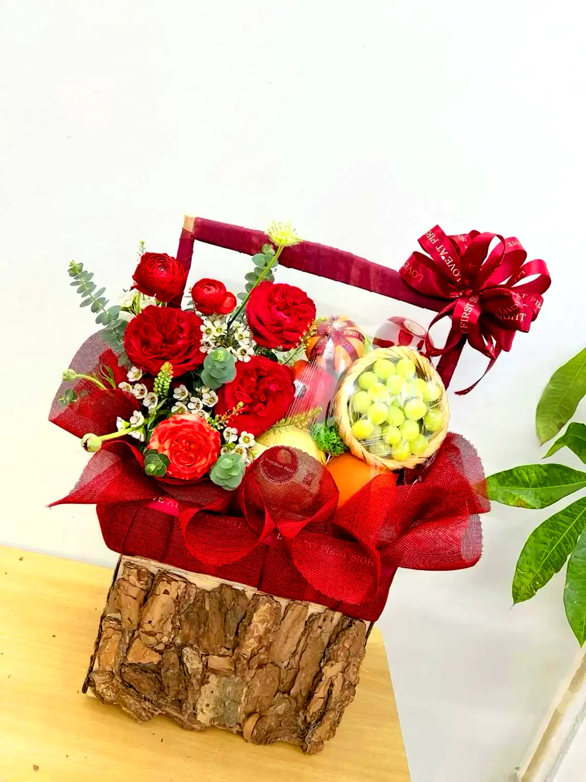 باکس گل کادویی (جدیدترین مدل های ترند امسال ۱۴۰۴ - ۲۰۲۵) باکس گل کادویی
