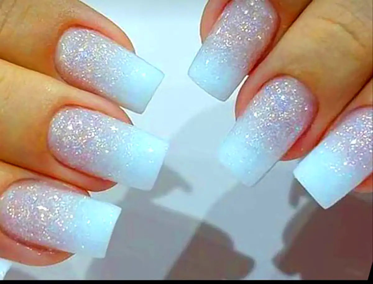طراحی ناخن مینیمال عروس