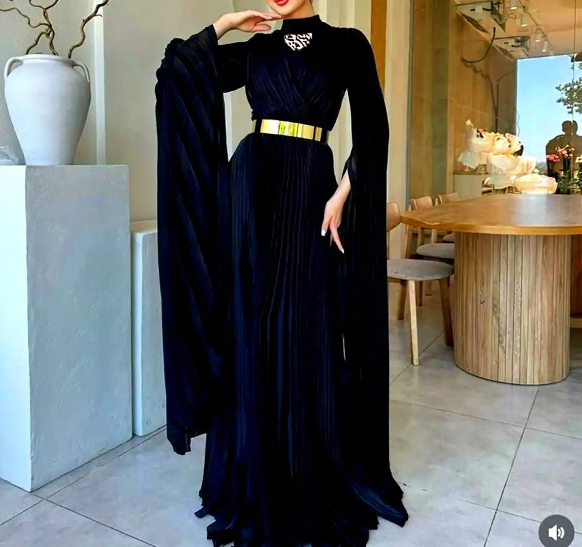 پیراهن مجلسی پلیسه (جدیدترین مدل های ترند امسال ۱۴۰۴ - ۲۰۲۵) پیراهن مجلسی پلیسه