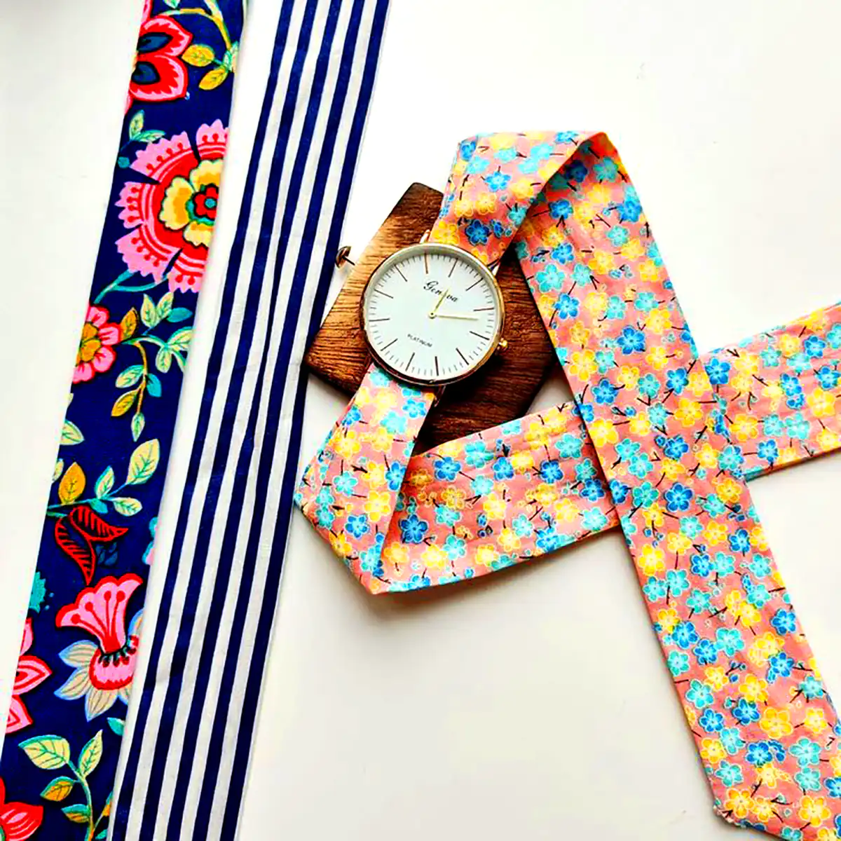 ساعت مچی بند پارچه ای