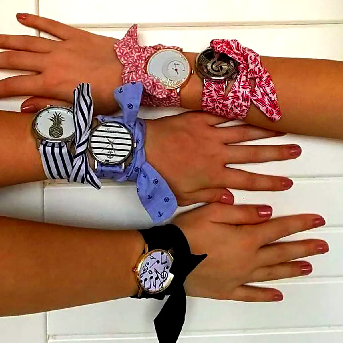 ساعت مچی بند پارچه ای