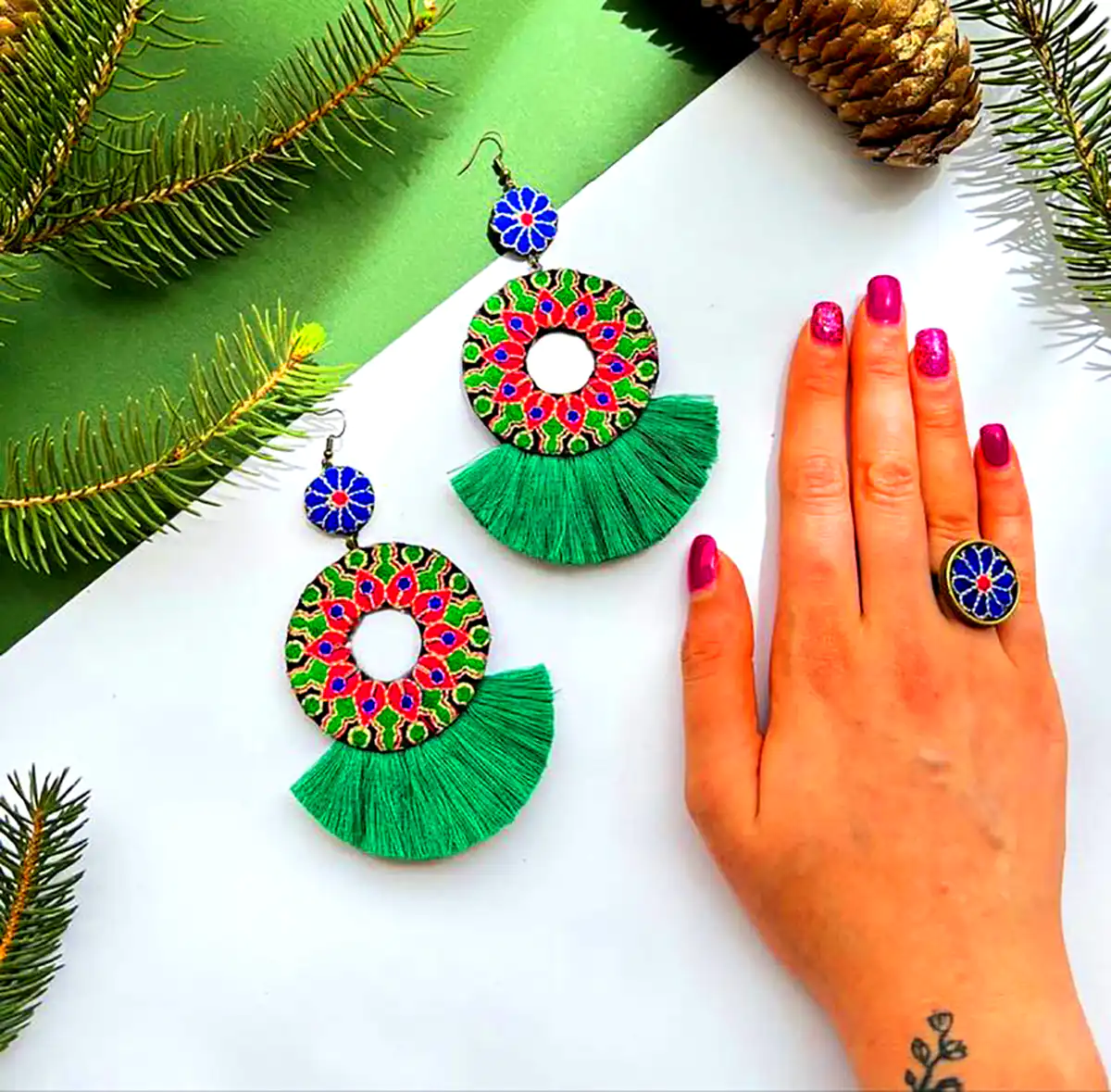 گوشواره دستساز ژورنالی