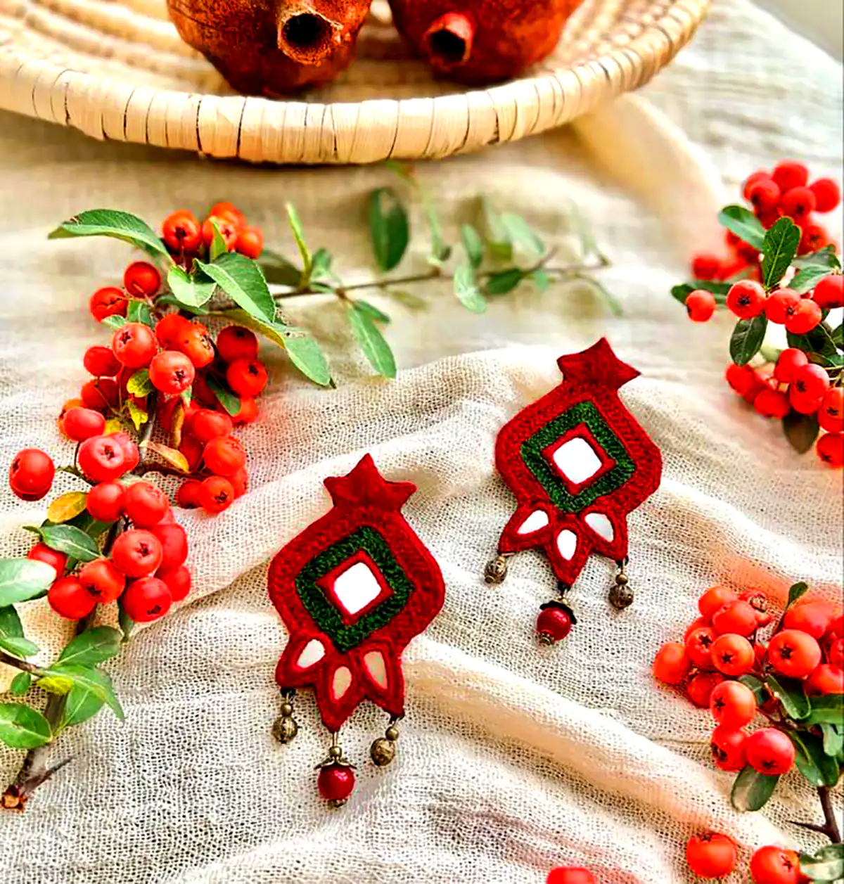 گوشواره دستساز ژورنالی