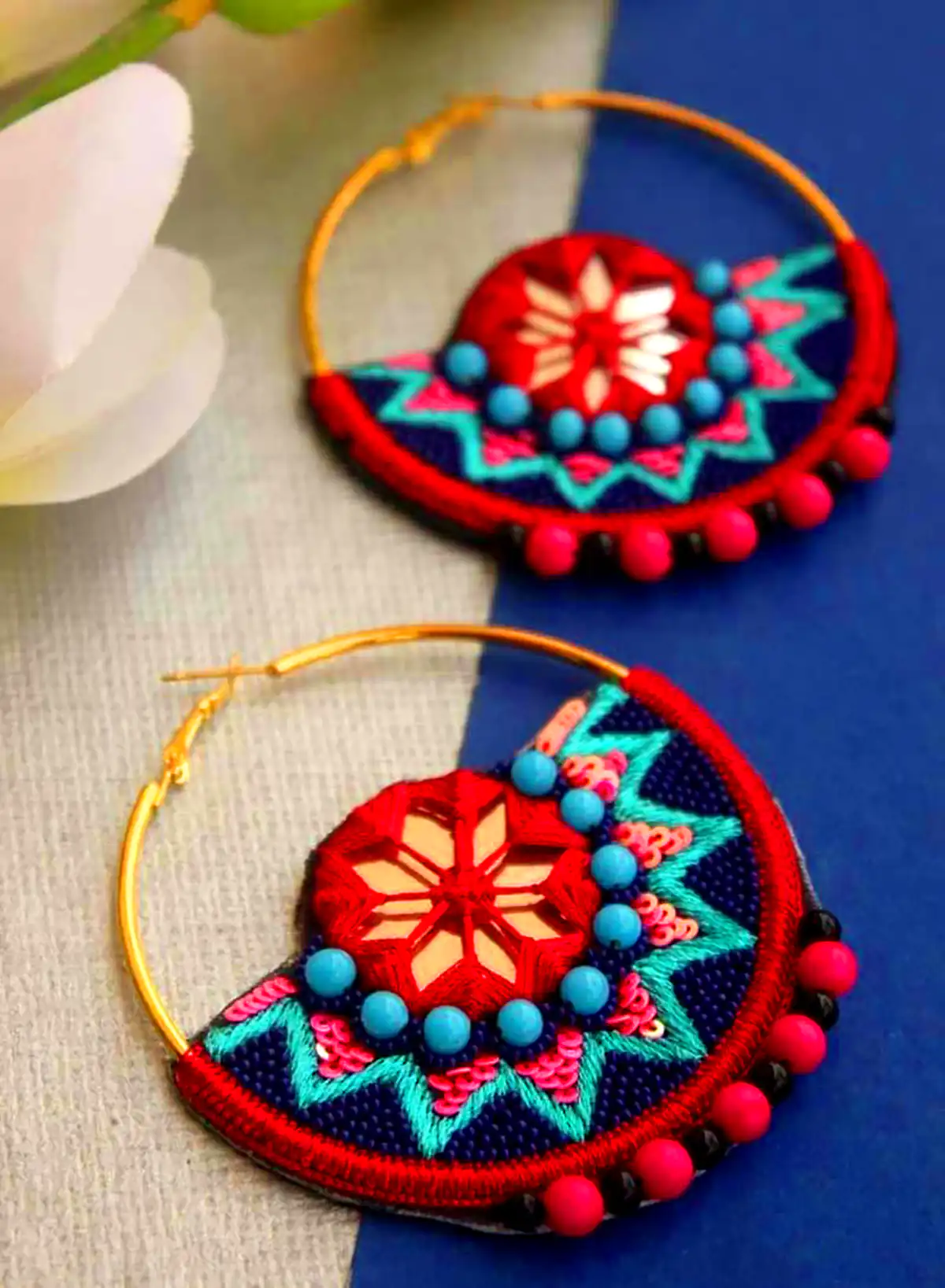 گوشواره دستساز ژورنالی