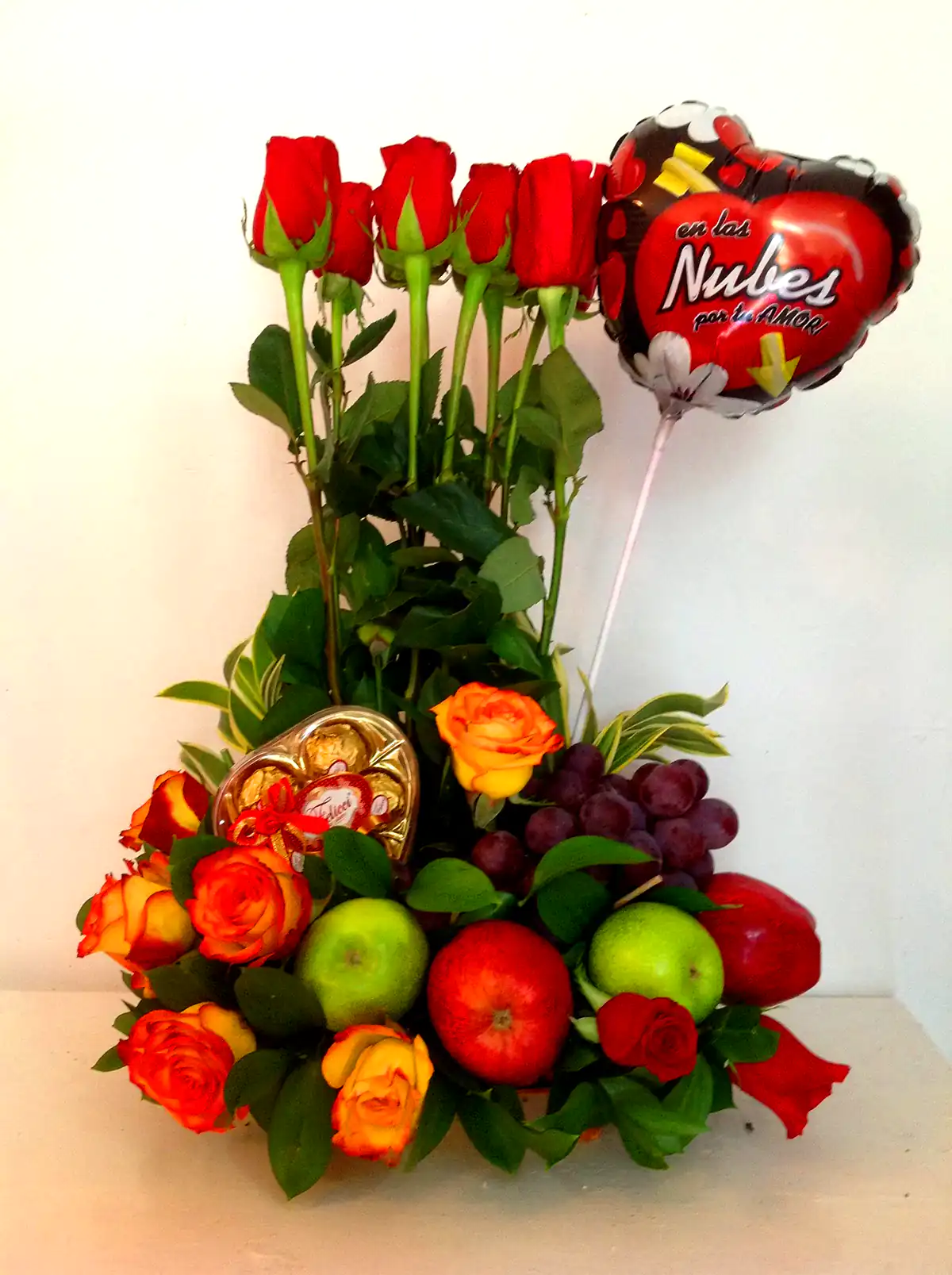 دیزاین میوه شب یلدایی عروس