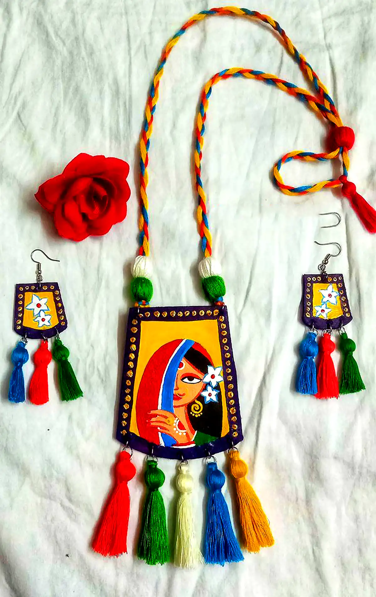 گردنبند سنتی رومانتویی