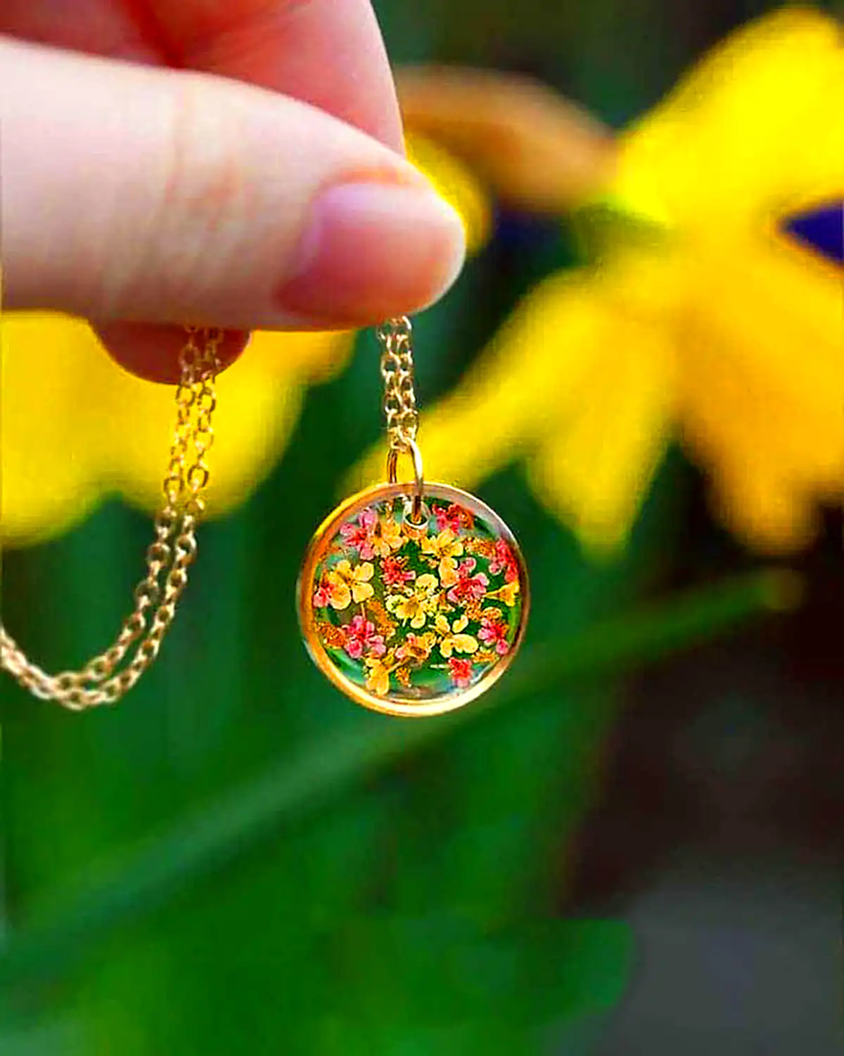 گردنبند رزینی خاص
