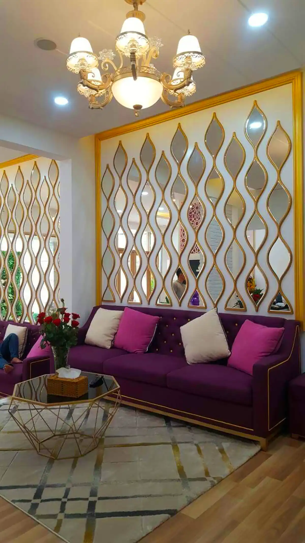 آینه کاری دیواری مدرن