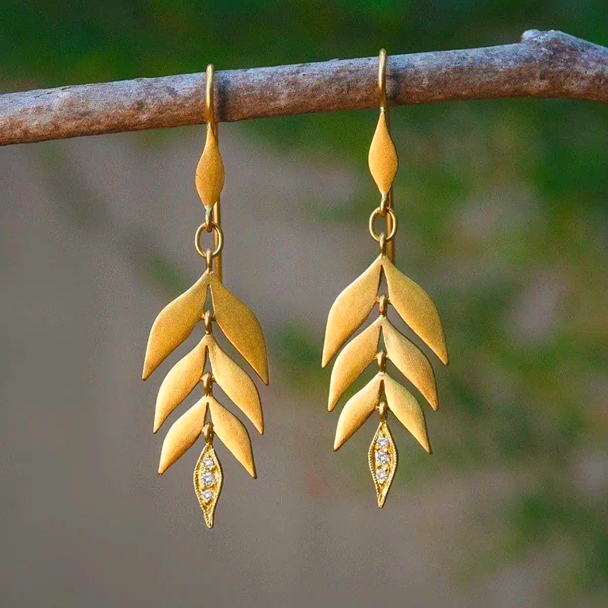 گوشواره آویز برگی